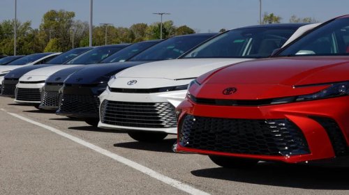 Californians Are Shunning EVs For Hybrids