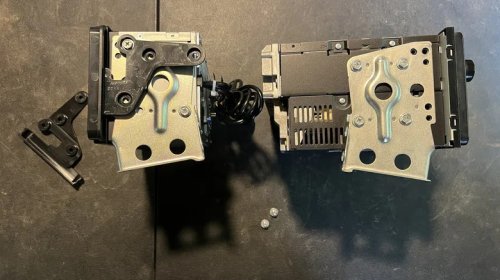 Toyota, Toyota 4Runner, I Put Apple CarPlay In My Wife's 2006 Toyota 4Runner And I'm Never Looking Back