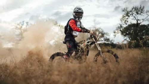 There's Aftermarket Suspension for Zero's New Dirt Bikes, And It Adds a Ton of Capability