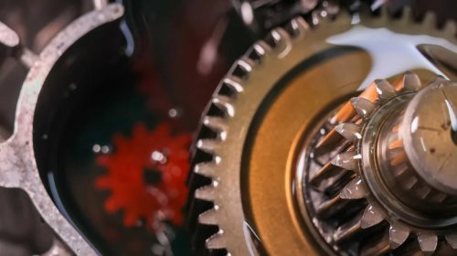 Here's How Often You Should Be Changing Gear Oil