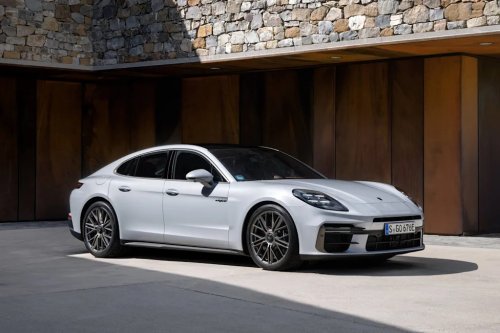 Porsche, Porsche 911, Porsche Will Let You do One-Off Cayennes and Panameras to Park Beside Your Sonderwunsch 911