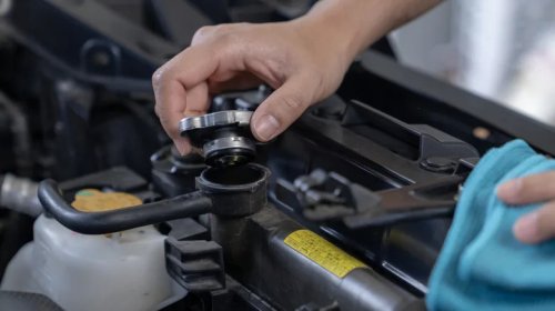 What The Color Of Your Transmission Fluid Is Telling You