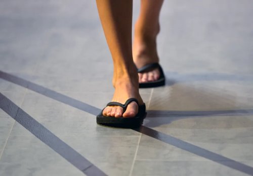Tempted to drive in flip-flops? Don't, say insurers and driving clubs