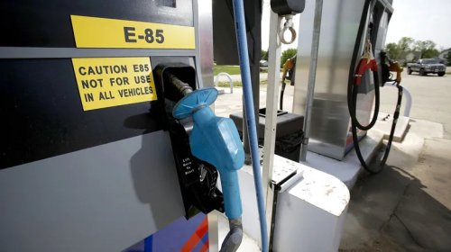 5 Alternative Fuel Types (And Why More Cars Don't Use Them)
