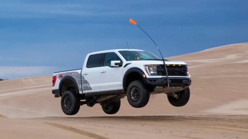 5 Vehicles That Hit Top Speed Before The End Of The Quarter Mile
