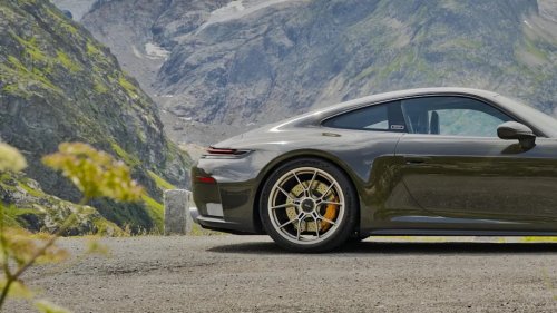 Porsche’s New Purist-Grade 911 Continues a Legendary Alpine Legacy