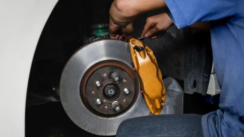 Bleeding Brakes By Yourself? Here's What You Need To Know