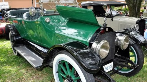 What Was The First Car With A V8 Engine?