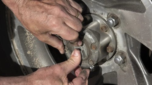 How Do The Locking Hubs On 4x4 Wheels And Tires Work?