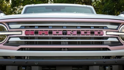 Ford, Ford Bronco, SUV, A New Ford Bronco Magenta Package Adds a Touch of 1980s to the SUV