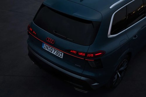 See Exterior Pics of the 2027 Audi Q7
