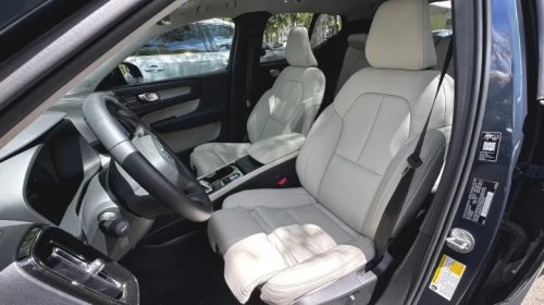 2026 Volvo XC40 Is The Subcompact Luxury Crossover For Folks Who Don't Want Their Car To Feel Small
