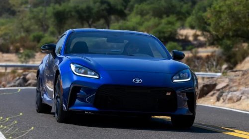 4 Sports Cars That Can Deliver 30 MPG