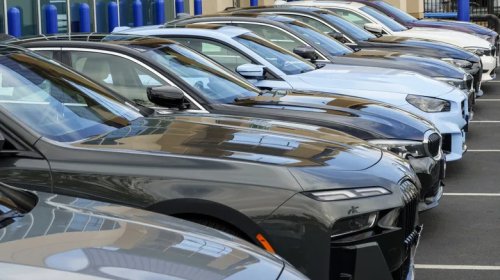 It Makes No Sense Why U.S. Auto Sales Are Holding Steady, But They Are