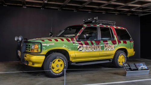 10 Iconic Cars That Stole the Show in Movies That Weren’t About Cars