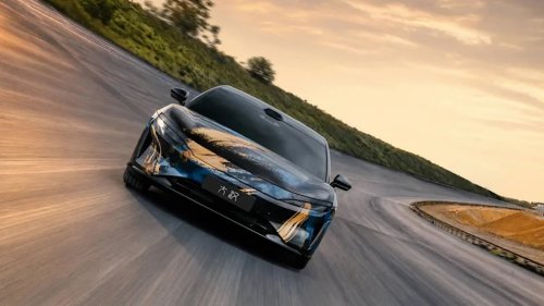 BYD, Porsche, Porsche Taycan, BYD’s 600-Mile Luxury EV Takes Aim At Porsche Taycan