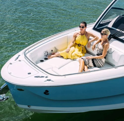 Beneteau Flyer 30 Takes Off