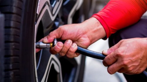 4 Top Rated Tire Inflators To Keep In Your Vehicle