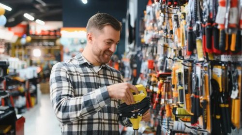4 Of The Best Harbor Freight Buys To Build A Car Tool Kit Under $100