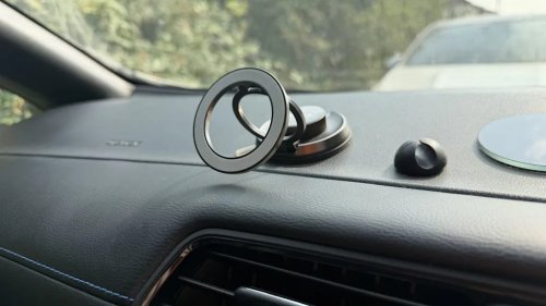 This minimalist car phone mount proves compact designs aren't always the answer