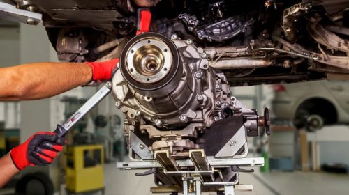 Does Changing Transmission Fluid Improve Mileage?