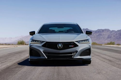 Toyota, Toyota Camry, Acura, Toyota Camry vs Acura TLX: The Used Acura Makes The New Camry Look Boring