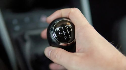 The Biggest Cons To Consider Before Buying A Manual Transmission Car