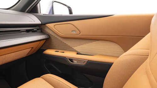 Tested: The Lexus ES350e EV Is a Commuting All-Star