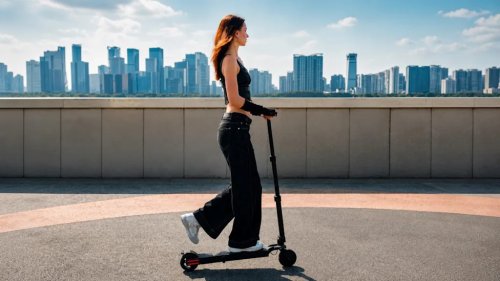 Blizwheel F0.5: The Commuter Scooter That Folds to Laptop Size