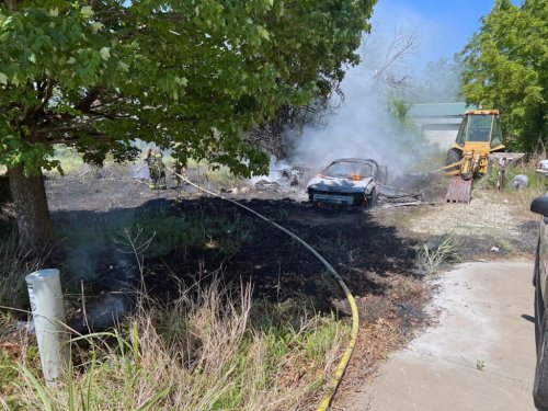 Chevrolet, Chevrolet Camaro, Classic Chevrolet Camaro Explodes Into Flames After Backfire — Fireball Sends Black Smoke Over Highway