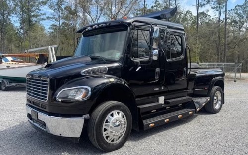 One-of-a-Kind 2009 Freightliner M2 106 Sport Chassis Custom Truck For Sale at Henderson Auctions