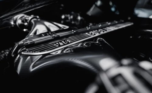 Bugatti, Bugatti Boss Wants a Real Manual V16 Hypercar
