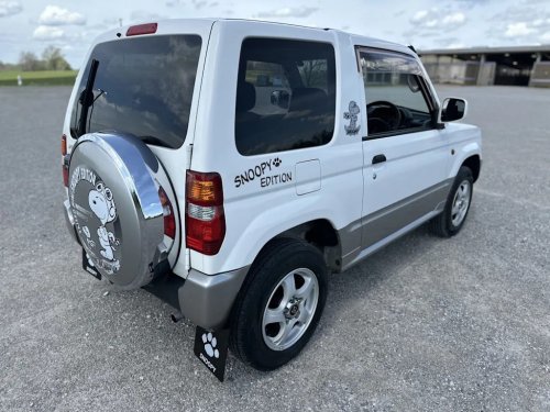 Mitsubishi, Mitsubishi Pajero, MINI, This 2000 Mitsubishi Pajero Mini Is Perfect for a Peanuts Fan
