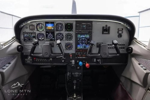 This 1998 Cessna 182S Skylane Is a Multi-Use ‘AircraftForSale' Top Pick