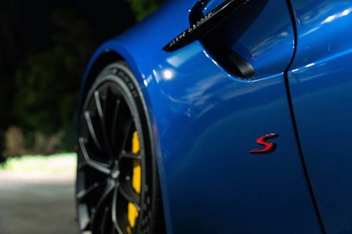 Aston Martin, I Drove the 2026 Aston Martin Vantage S, and It Proves the 911 Isn't the Only Answer