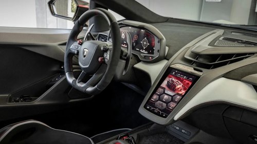 Lamborghini Says It Has No Current Plans for a Manual Transmission