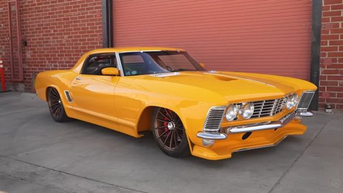 Buick, Ridiculous $3-Million Buick Riviera Has 900 HP And Gets Driven Flat Out