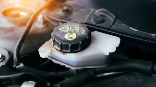 Do Not Drive Your Car If Your Brake Pedal's Doing This