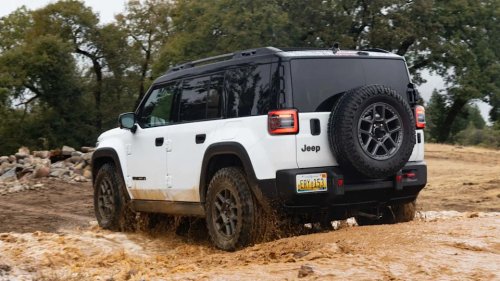 Jeep, The Jeep Recon Was Driven On The Highway Until It Died. Its Range Fell Short
