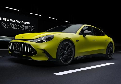 Mercedes-AMG GT, Mercedes-AMG GT Facelift Prototype Goes Up In Flames During Testing