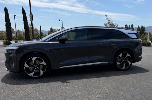 Heads Up, Tesla: Lucid’s DreamDrive Is Gaining Ground