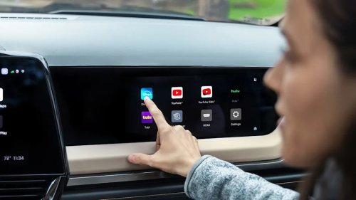 GM's New Truck Tech Is Surprisingly Thoughtful in the 2027 Chevrolet Silverado (Plus It Includes Apple CarPlay!)