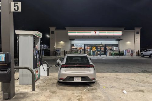 Toyota, Toyota Prius, 2025 Toyota Prius 30,000-Mile Update: Cool Looks Bring Sacrifices