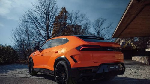 Lamborghini, Lamborghini’s New Americas Boss Has To Sell The Hybrid Era