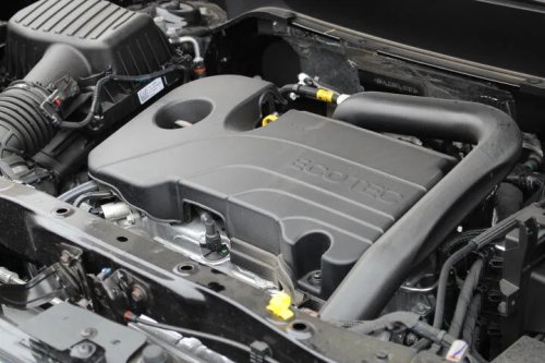GMC, 2026 GMC Terrain Denali: 3 Pros and 2 Cons