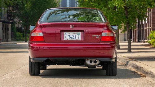 Driving a Pristine 1994 Honda Accord Reminds Us Why 15 Million Americans Bought Into the Name