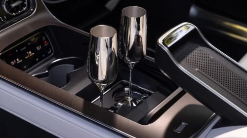 5 Luxury Features The New Maybach S-Class Has That Your Car Will Probably Never Get
