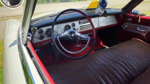 Why Did Most Cars Stop Using Bench Seats, And Are They Coming Back?