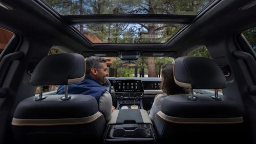 GM's New Truck Tech Is Surprisingly Thoughtful in the 2027 Chevrolet Silverado (Plus It Includes Apple CarPlay!)