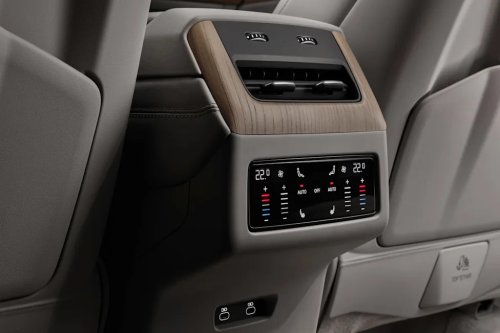 Audi, Take a Peek Inside the 2027 Audi Q7